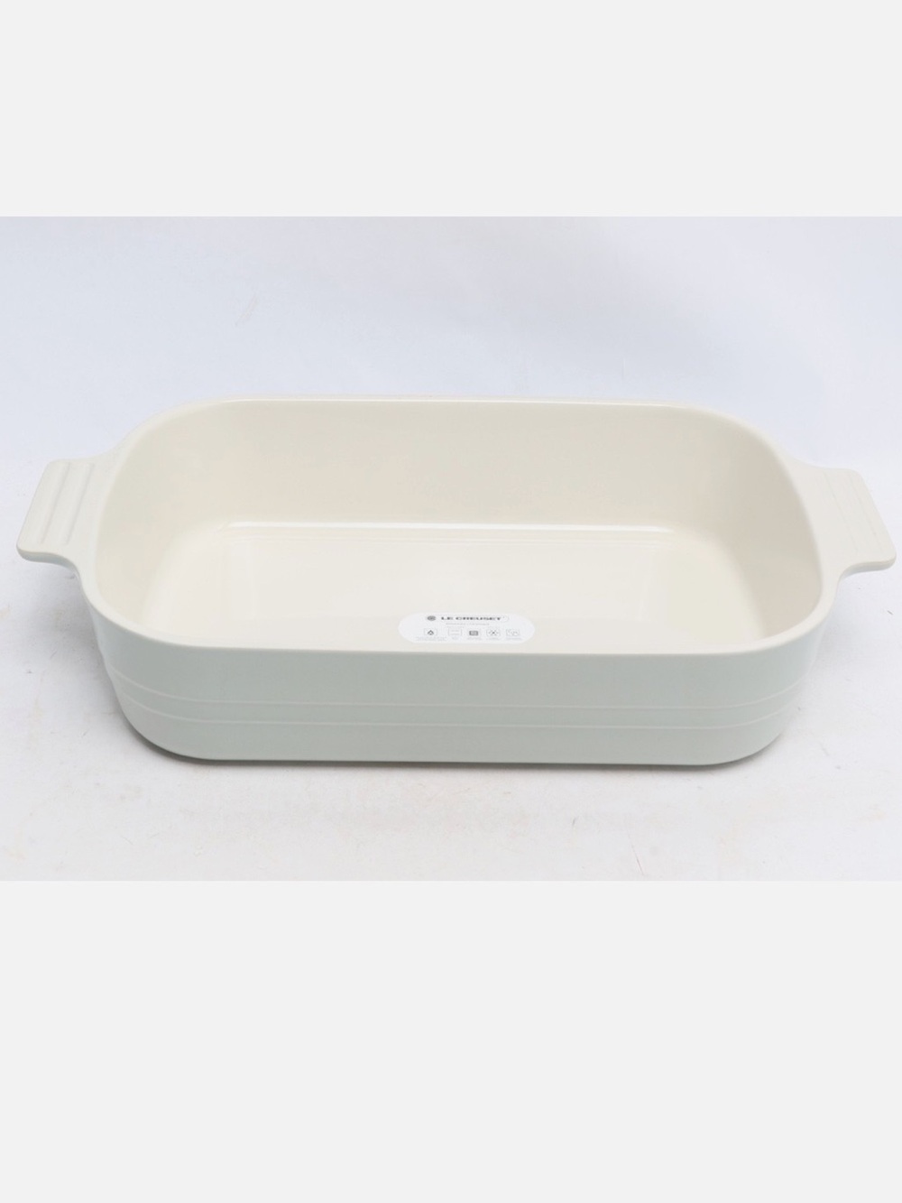 New! Le Creuset Baking Dish in PISTACHE size 34cm/13.5”x 9.25”
